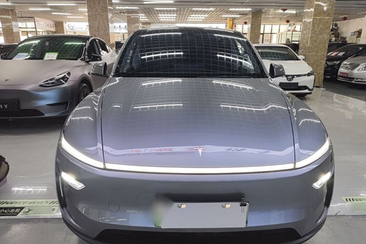 Used Tesla Model Y 2025 Rear-Wheel Drive First Edition Front