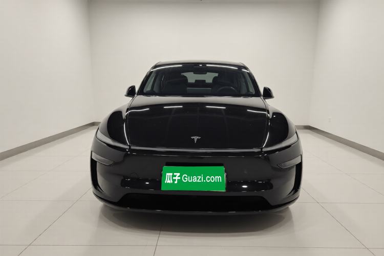 Used Tesla Model Y 2025 Rear-Wheel-Drive Version Front