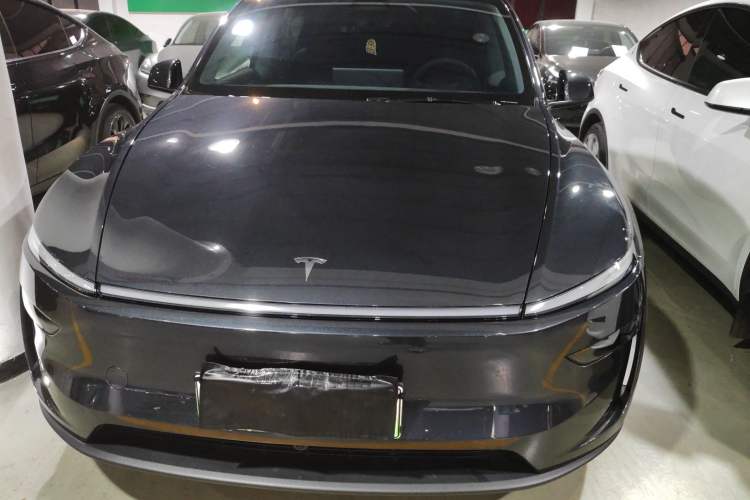 Used Tesla Model Y 2025 Long-Range All-Wheel Drive First Edition Front