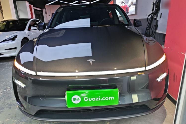 Used Tesla Model Y 2025 Long-Range All-Wheel Drive First Edition Front