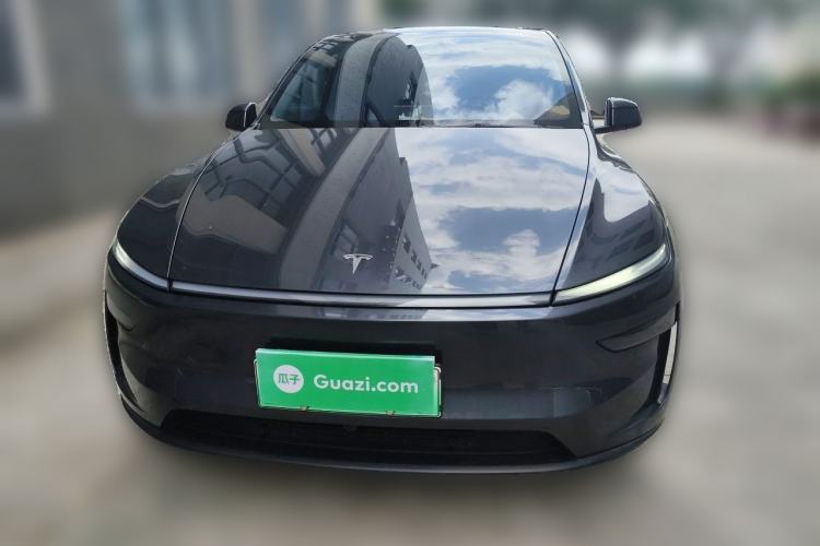 Used Tesla Model Y 2025 Long-Range All-Wheel Drive First Edition Front