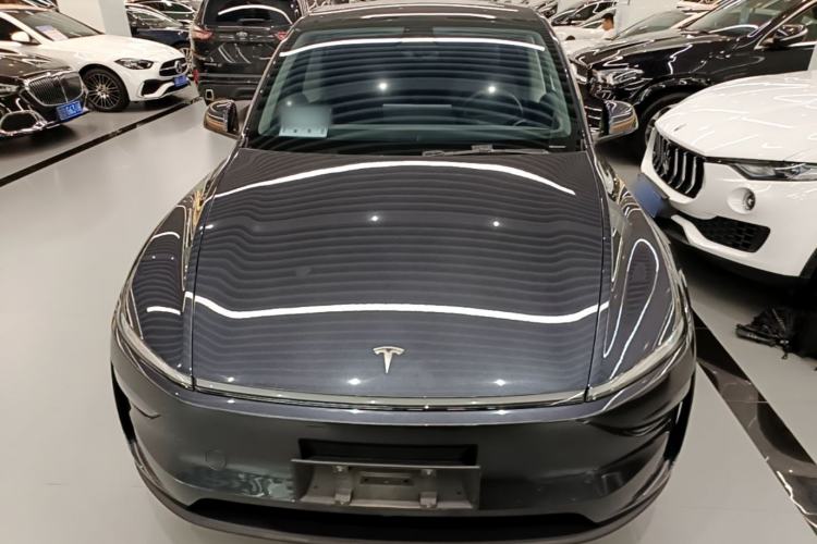 Used Tesla Model Y 2025 Rear-Wheel-Drive Version Front