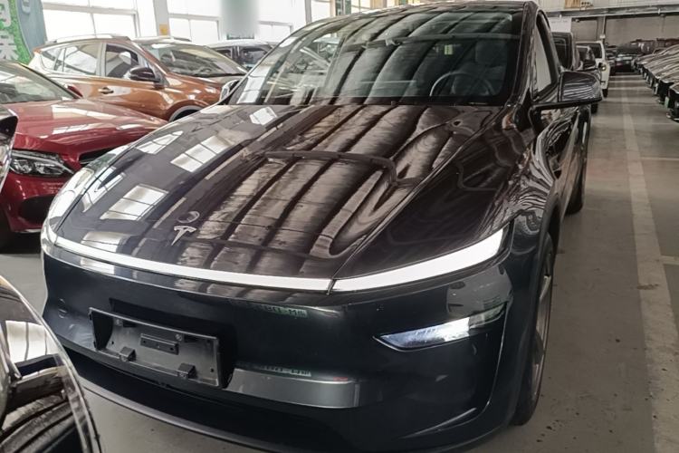 Used Tesla Model Y 2025 Rear-Wheel-Drive Version Front