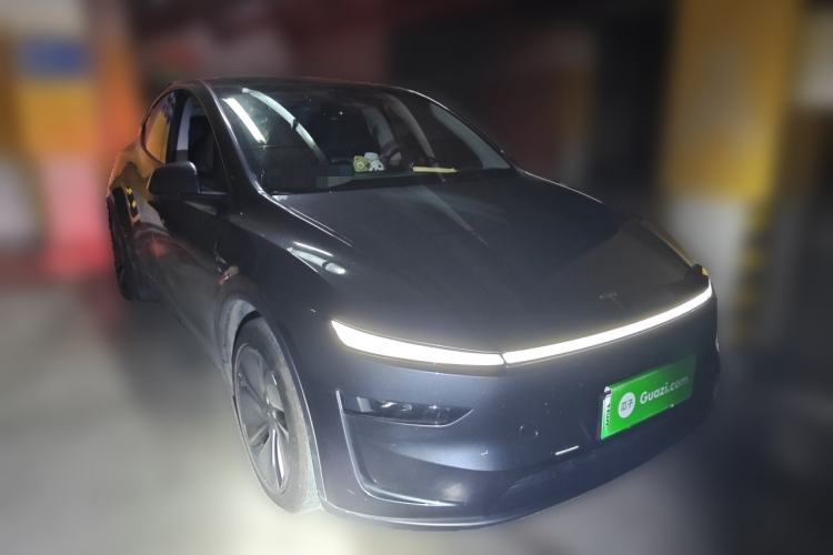 Used Tesla Model Y 2025 Long-Range All-Wheel Drive First Edition Front Right 45 Deg