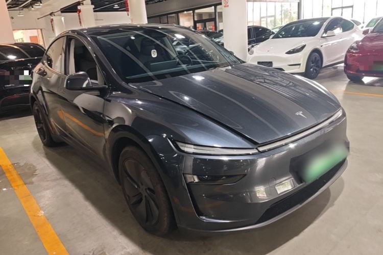 Used Tesla Model Y 2025 Long-Range All-Wheel Drive First Edition Front Right 45 Deg