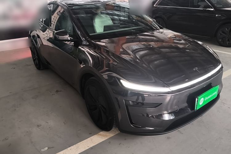 Used Tesla Model Y 2025 Long-Range All-Wheel Drive First Edition Front Right 45 Deg