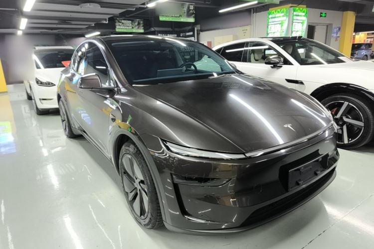 Used Tesla Model Y 2025 Long-Range All-Wheel Drive First Edition Front Right 45 Deg