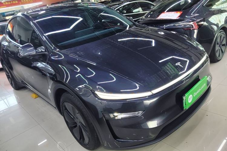 Used Tesla Model Y 2025 Rear-Wheel-Drive Version Front Right 45 Deg