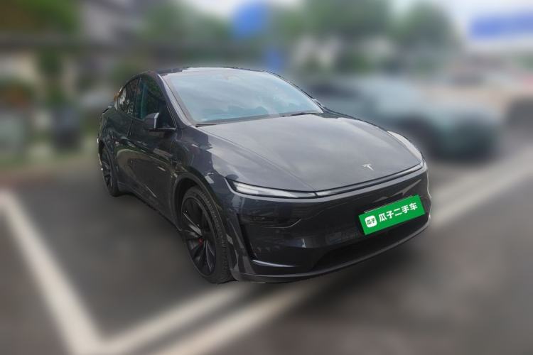 Used Tesla Model Y 2025 Long-Range All-Wheel Drive First Edition Front Right 45 Deg