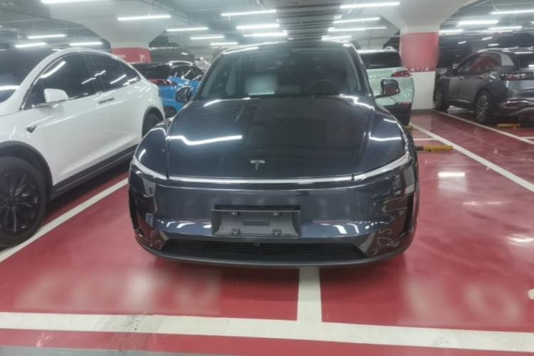 Used Tesla Model Y 2025 Rear-Wheel-Drive Version Front