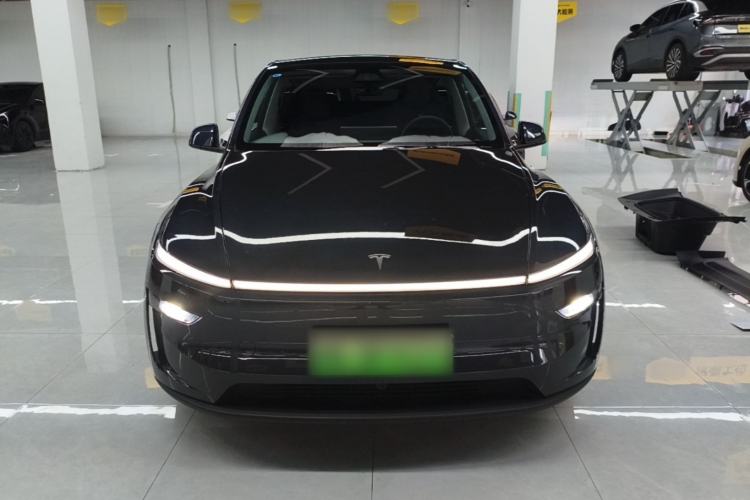 Used Tesla Model Y 2025 Rear-Wheel-Drive Version Front