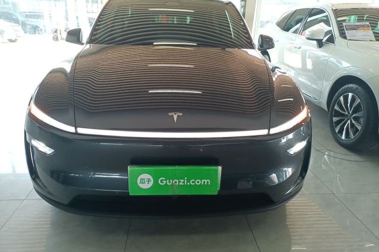 Used Tesla Model Y 2025 Rear-Wheel-Drive Version Front
