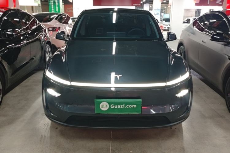 Used Tesla Model Y 2025 Long-Range All-Wheel Drive First Edition Front