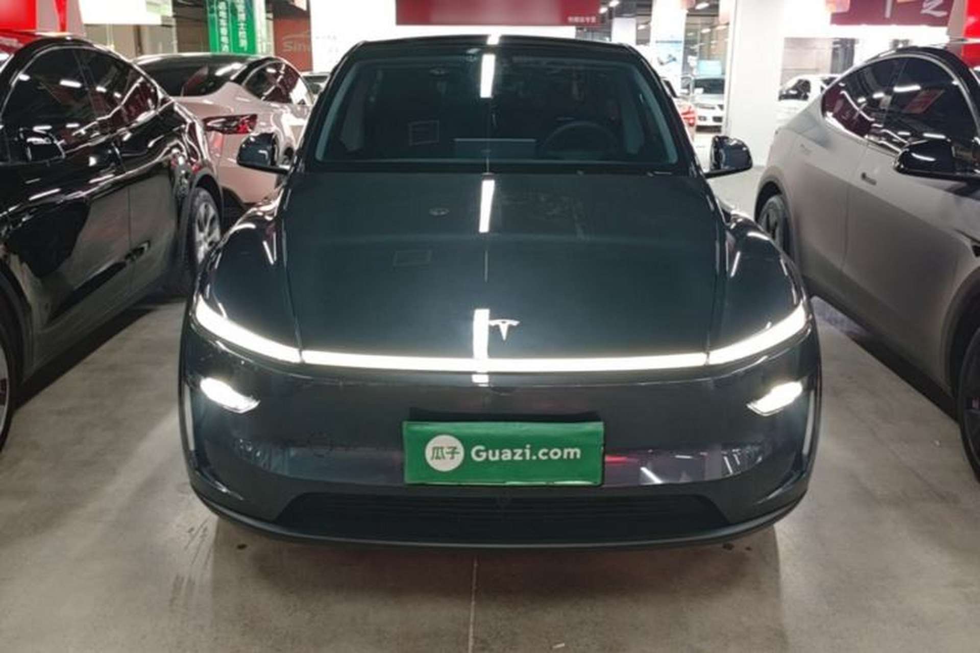 Used Tesla Model Y 2025 Long-Range All-Wheel Drive First Edition Front