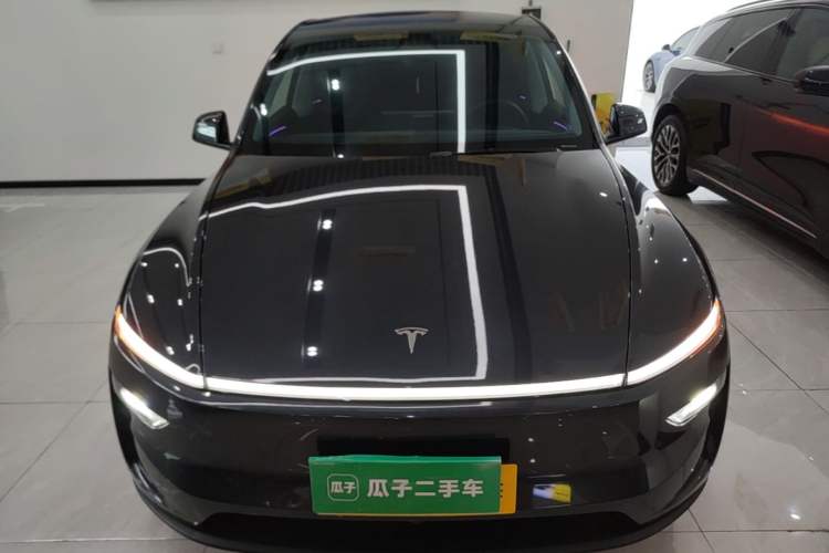 Used Tesla Model Y 2025 Long-Range All-Wheel-Drive Version Front