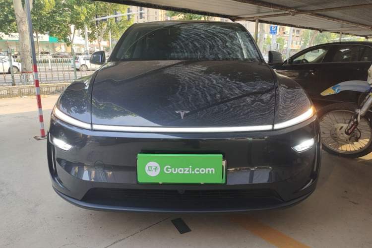 Used Tesla Model Y 2025 Rear-Wheel-Drive Version Front