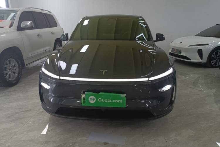 Used Tesla Model Y 2025 Rear-Wheel-Drive Version Front