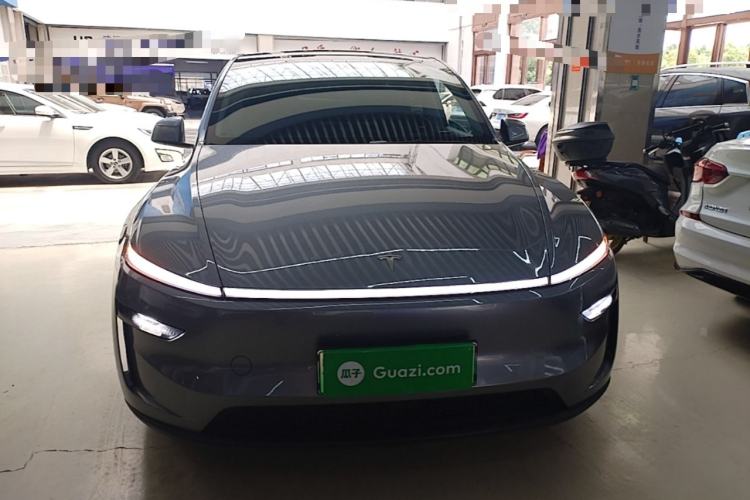Used Tesla Model Y 2025 Rear-Wheel-Drive Version Front
