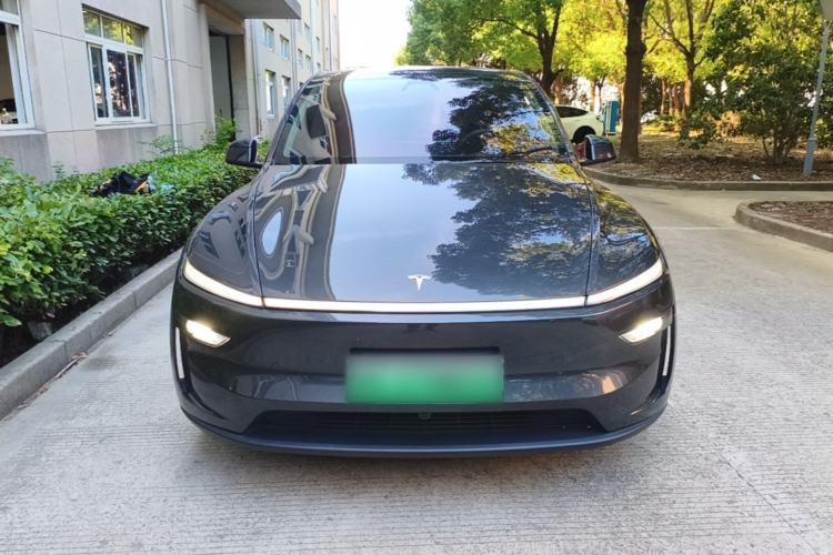 Used Tesla Model Y 2025 Rear-Wheel Drive First Edition Front