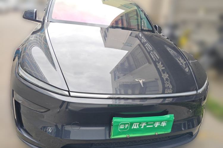 Used Tesla Model Y 2025 Long-Range All-Wheel Drive First Edition Front