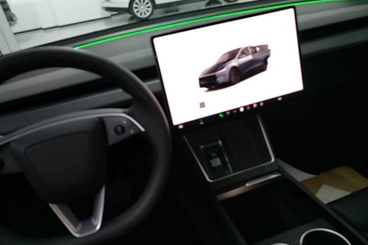 Used Tesla Model Y 2025 Rear-Wheel Drive First Edition Gear Lever