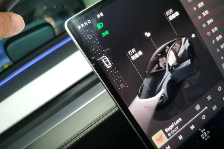 Used Tesla Model Y 2025 Updated Version Long-Range All-Wheel Drive Gear Lever