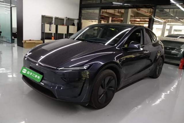 Used Tesla Model Y 2025 Rear-Wheel Drive First Edition