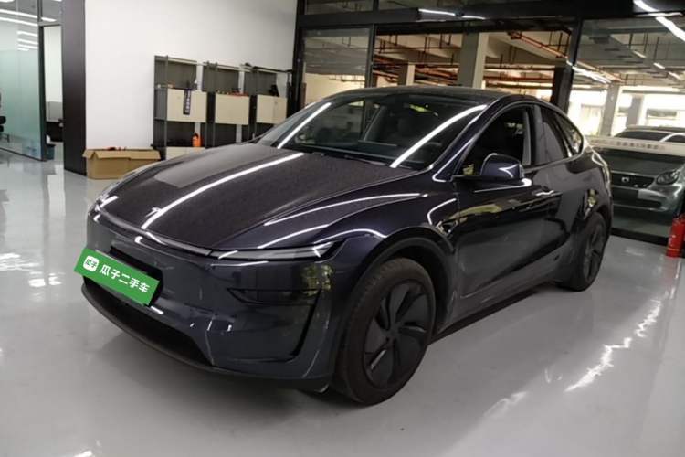 Used Tesla Model Y 2025 Rear-Wheel Drive First Edition Guazi used car, China used car export, Used car for sale, Used cars, Cheapest cars for sale