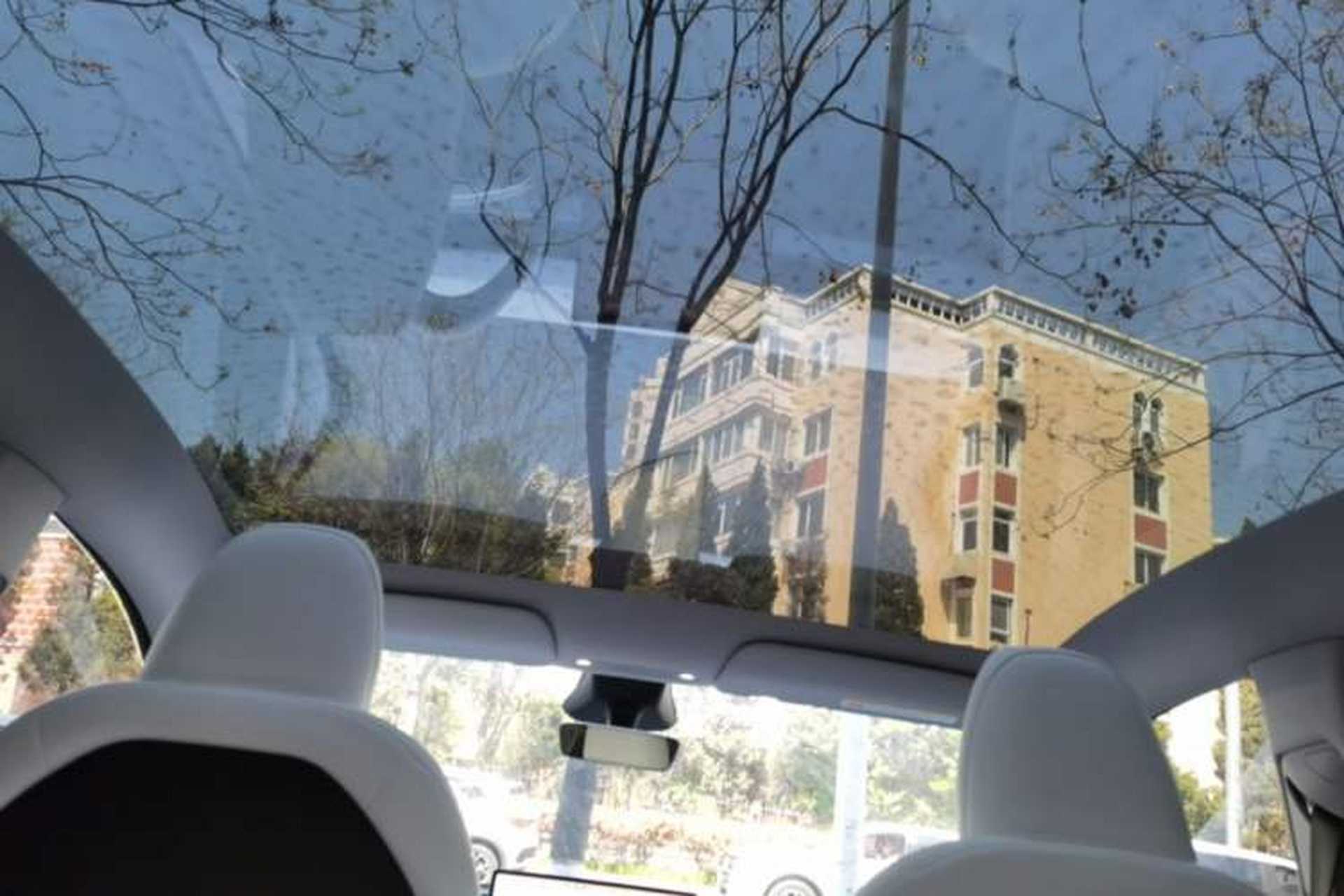 Used Tesla Model Y 2025 Long-Range All-Wheel Drive First Edition Headliner