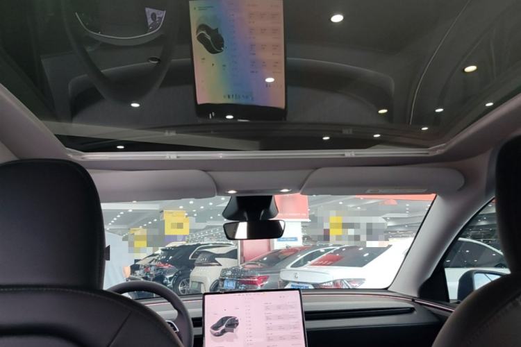 Used Tesla Model Y 2025 Long-Range All-Wheel Drive First Edition Headliner