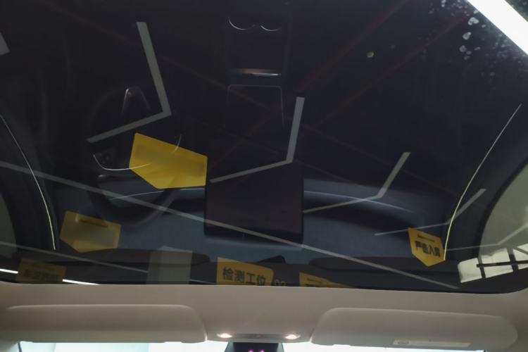 Used Tesla Model Y 2025 Long-Range All-Wheel-Drive Version Headliner