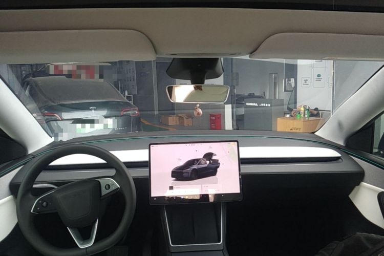 Used Tesla Model Y 2025 Rear-Wheel Drive First Edition Headliner