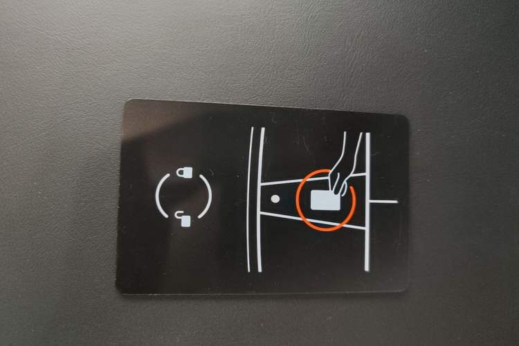 Used Tesla Model Y 2025 Rear-Wheel Drive First Edition Interior 1
