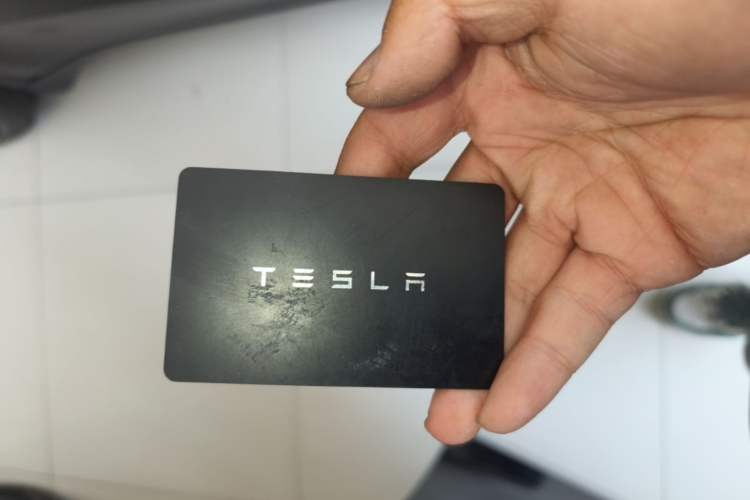 Used Tesla Model Y 2025 Rear-Wheel Drive First Edition Interior 1