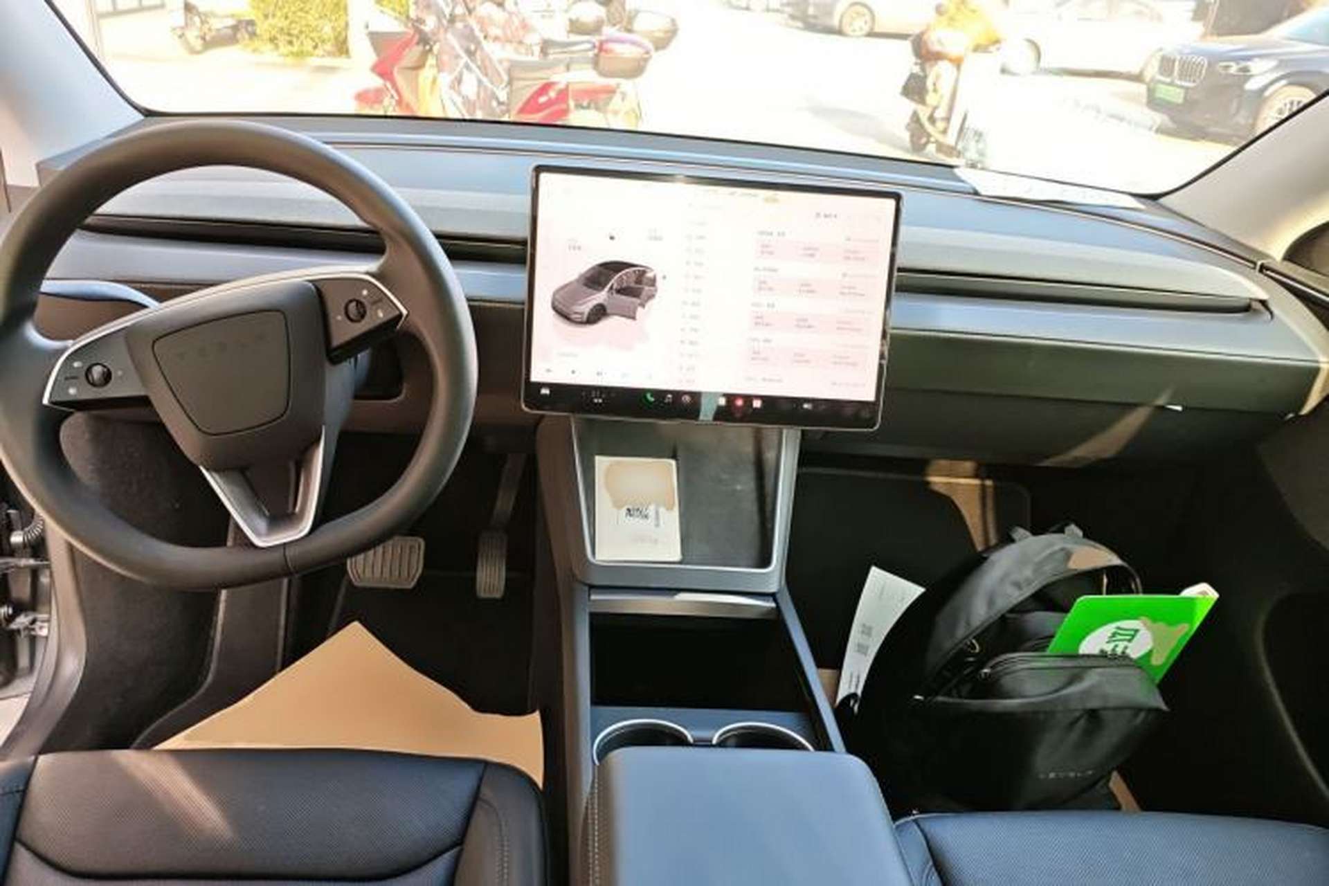 Used Tesla Model Y 2025 Rear-Wheel-Drive Version Interior 2