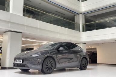Used Tesla Model Y 2025 Long-Range All-Wheel-Drive Version