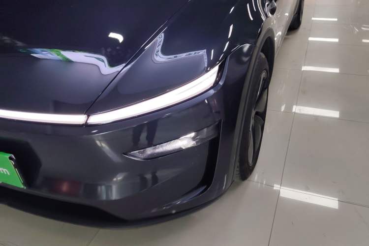 Used Tesla Model Y 2025 Rear-Wheel-Drive Version Left Front Headlight