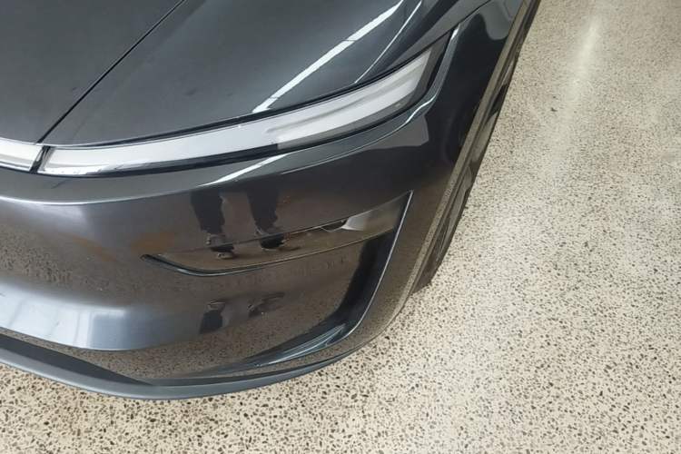 Used Tesla Model Y 2025 Long-Range All-Wheel Drive First Edition Left Front Headlight