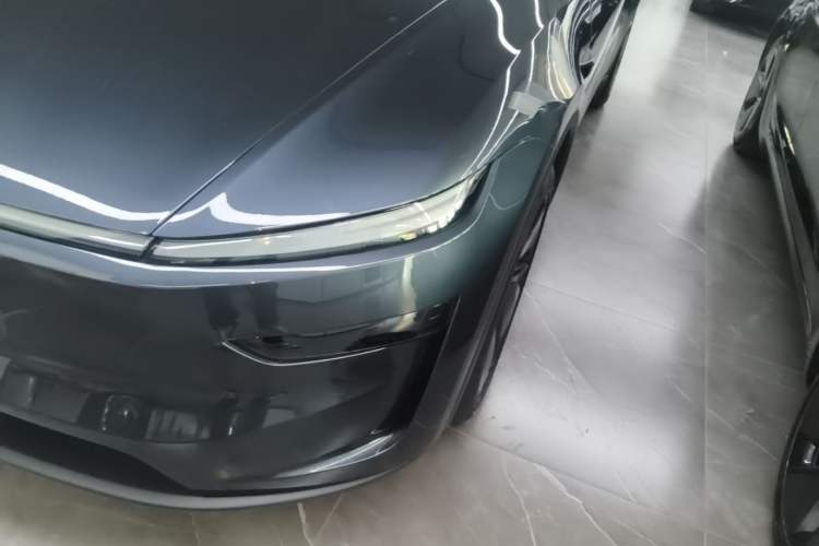 Used Tesla Model Y 2025 Long-Range All-Wheel-Drive Version Left Front Headlight