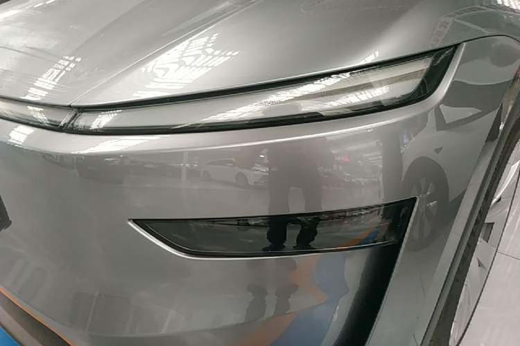 Used Tesla Model Y 2025 Rear-Wheel-Drive Version Left Front Headlight