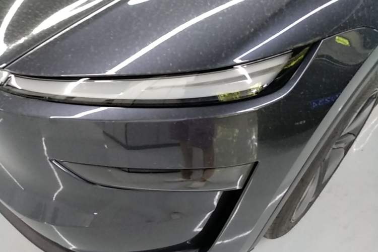 Used Tesla Model Y 2025 Rear-Wheel Drive First Edition Left Front Headlight