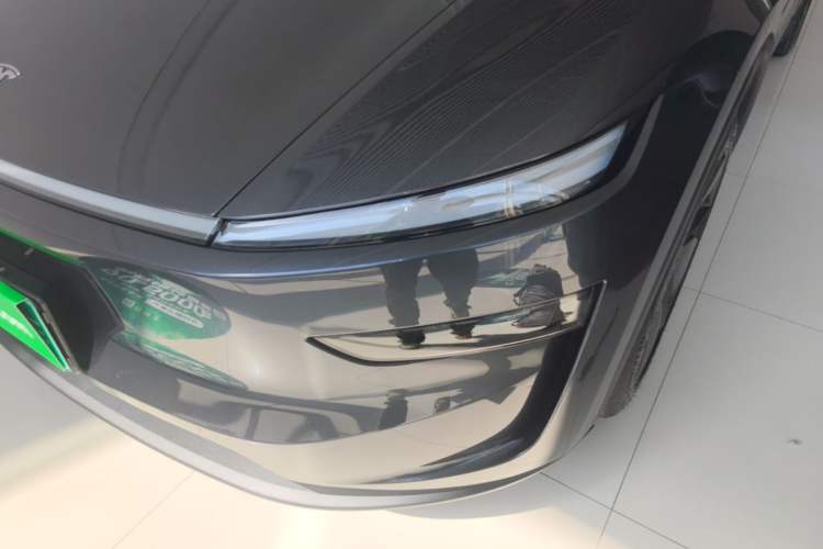 Used Tesla Model Y 2025 Rear-Wheel Drive First Edition Left Front Headlight