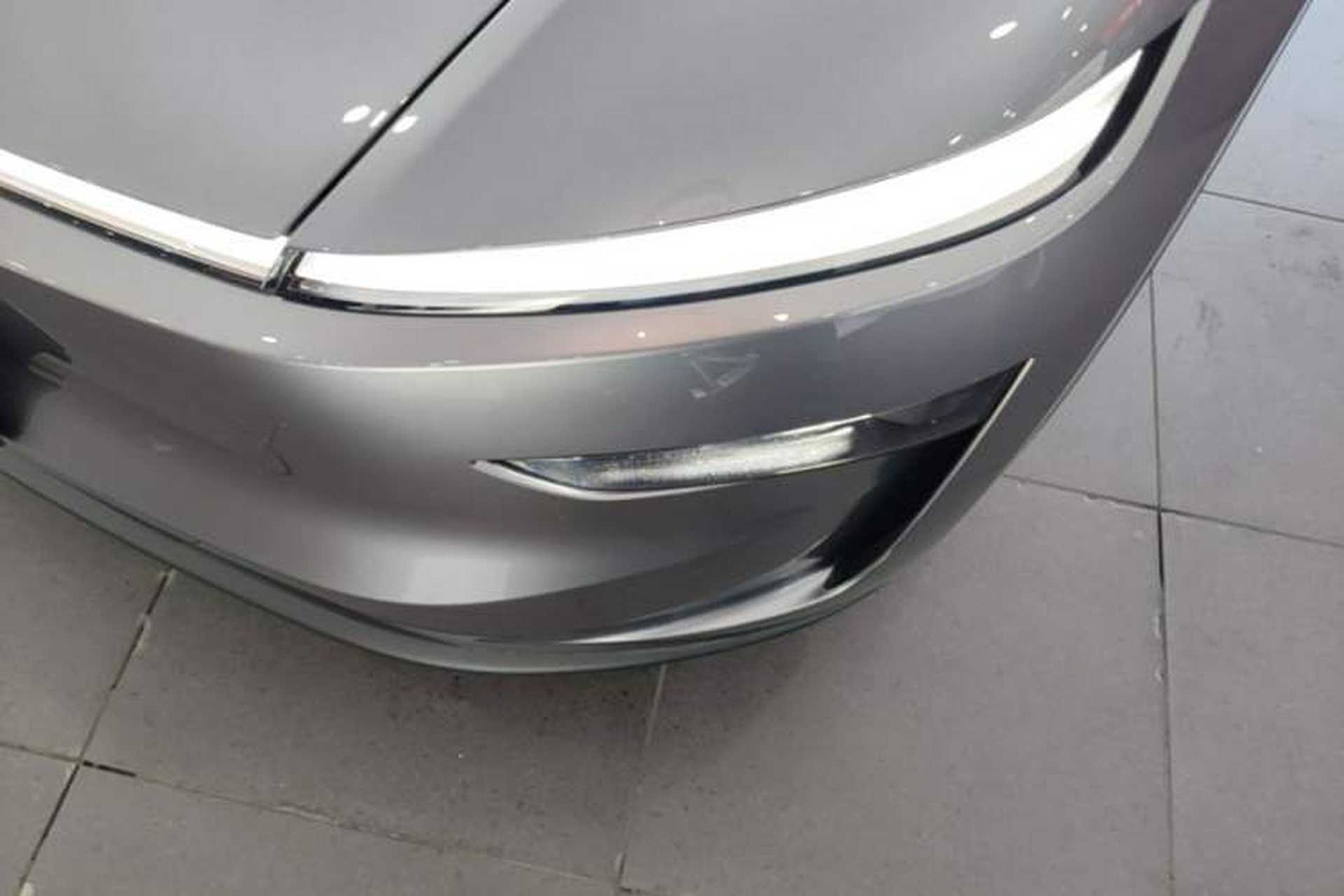 Used Tesla Model Y 2025 Long-Range All-Wheel Drive First Edition Left Front Headlight