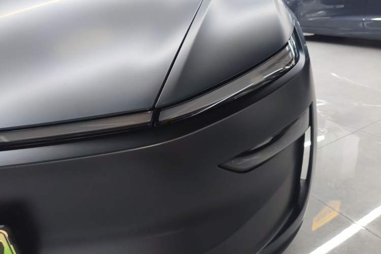 Used Tesla Model Y 2025 Long-Range All-Wheel-Drive Version Left Front Headlight