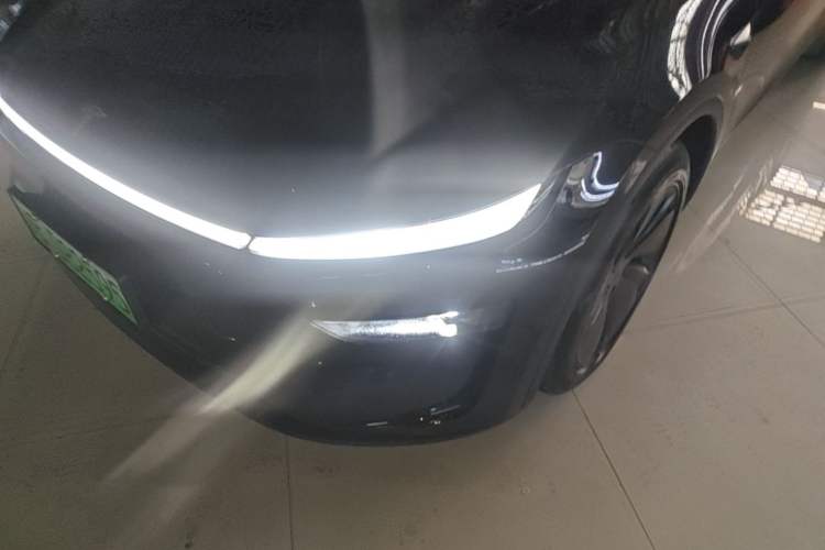 Used Tesla Model Y 2025 Long-Range All-Wheel Drive First Edition Left Front Headlight