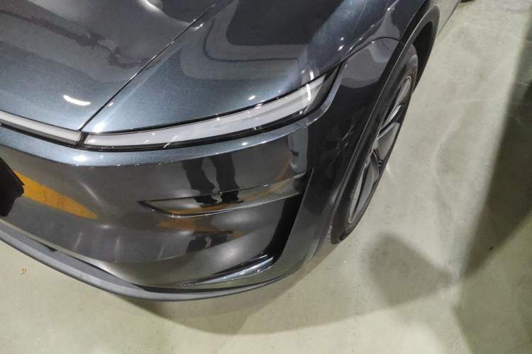 Used Tesla Model Y 2025 Long-Range All-Wheel Drive First Edition Left Front Headlight