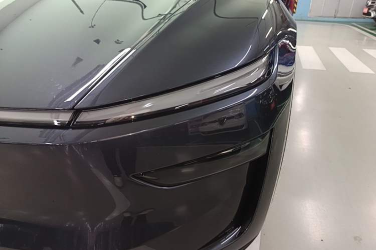 Used Tesla Model Y 2025 Rear-Wheel-Drive Version Left Front Headlight