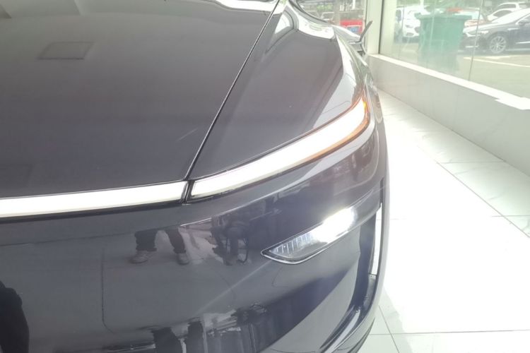Used Tesla Model Y 2025 Rear-Wheel Drive First Edition Left Front Headlight