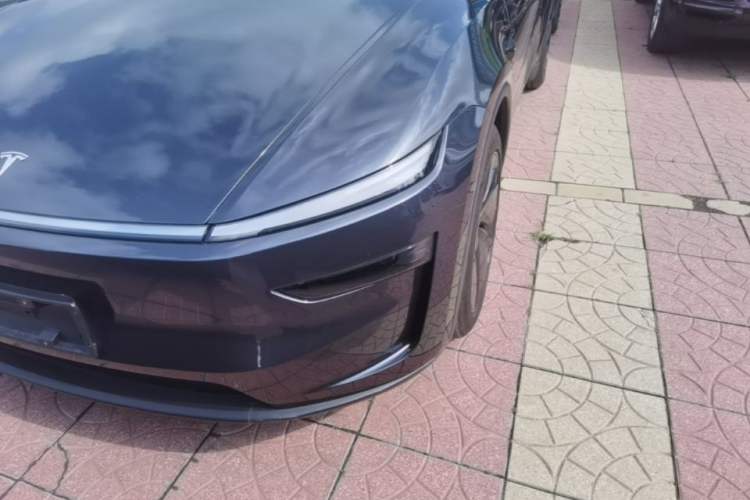 Used Tesla Model Y 2025 Rear-Wheel Drive First Edition Left Front Headlight