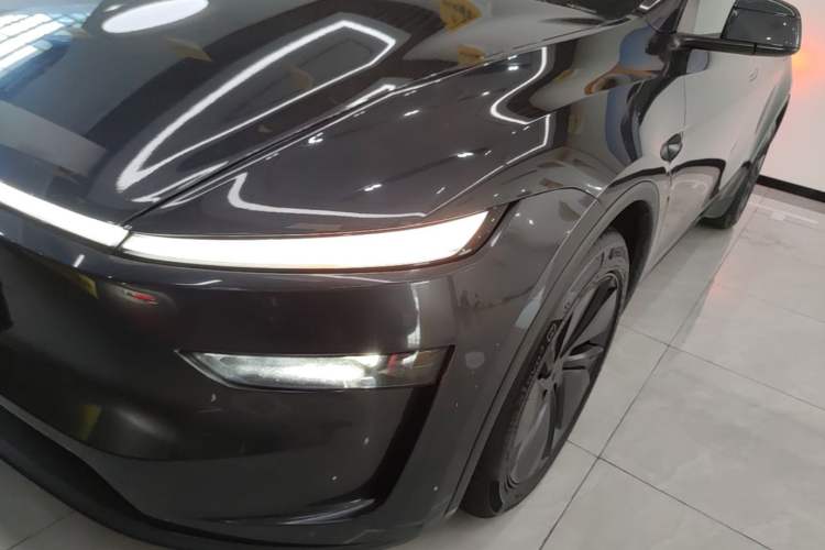 Used Tesla Model Y 2025 Long-Range All-Wheel-Drive Version Left Front Headlight